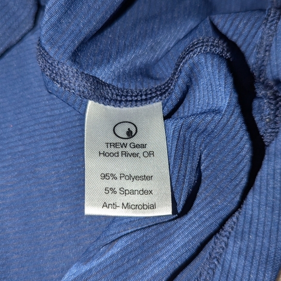 TREW Gear Long Sleeve Base Layer Blue Women's Small - Picture 6 of 7